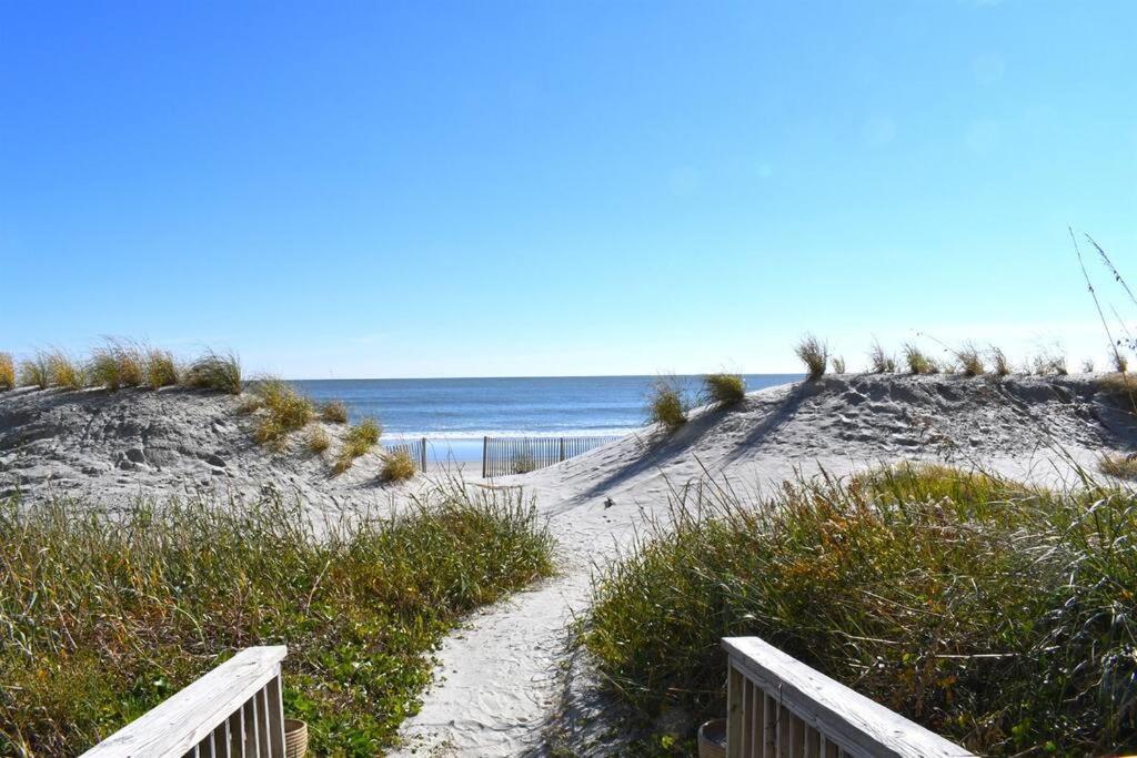 New Remodeled Direct Oceanfront Views Beach Cove شاطئ ميرتل المظهر الخارجي الصورة