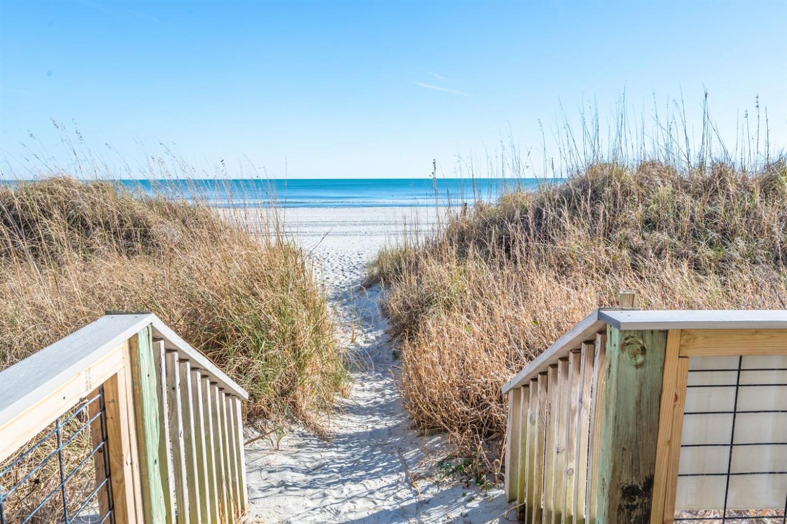 New Remodeled Direct Oceanfront Views Beach Cove شاطئ ميرتل المظهر الخارجي الصورة